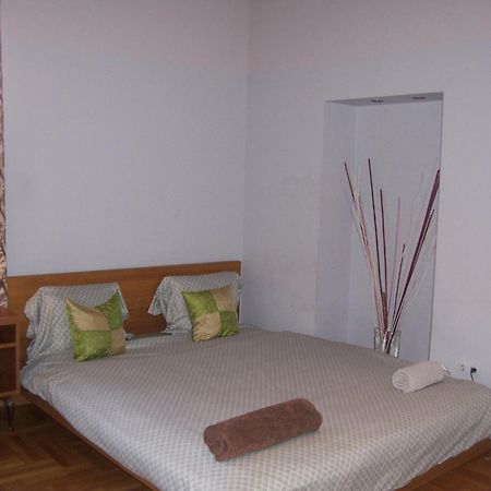 T & E Apartment Budapest Ngoại thất bức ảnh